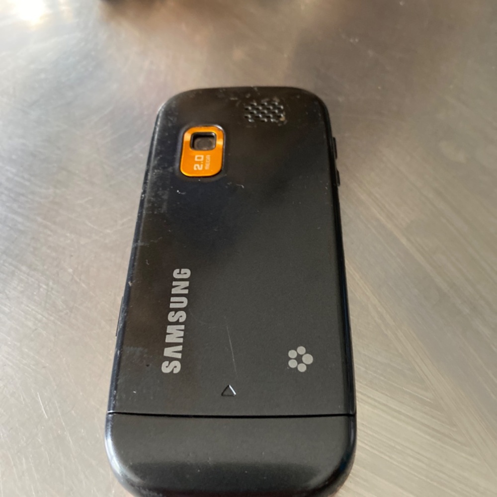 Samsung - Picture 3 of 4